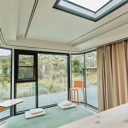 Lodge Geometry Park *