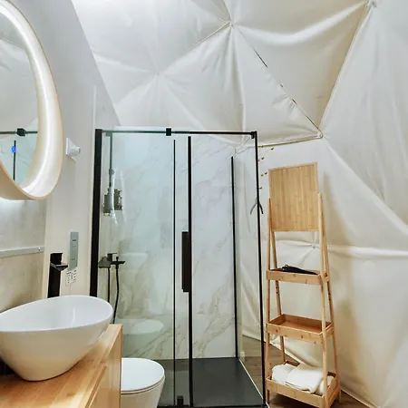 Geometry Park Lodge *