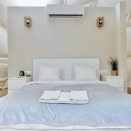 Lodge Geometry Park *