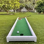 Деревянный коттедж Geometry Park *
