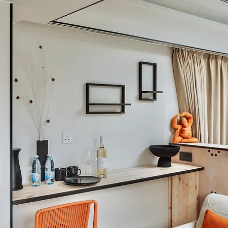 بيت خشبي Geometry Park