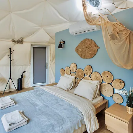 Geometry Park - Luxury Glamping & Wellness 롯지 *
