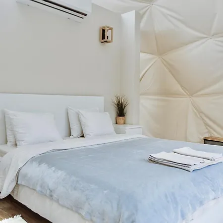 Geometry Park بيت خشبي