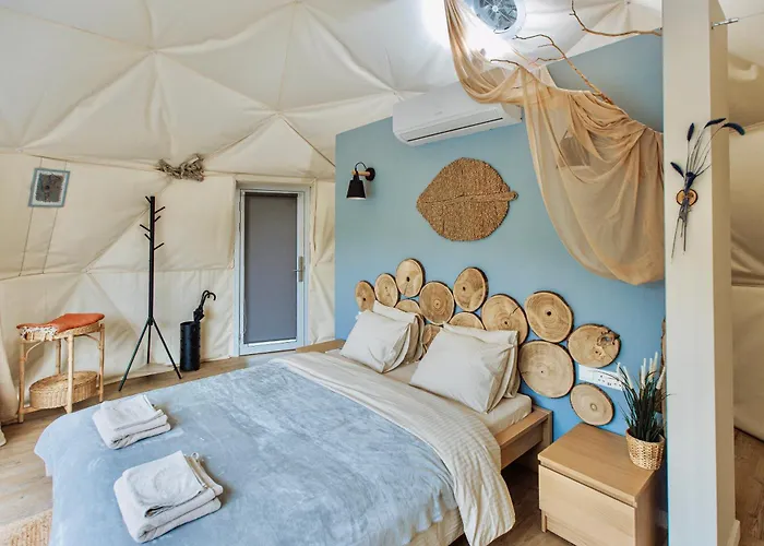 Geometry Park Lodge *