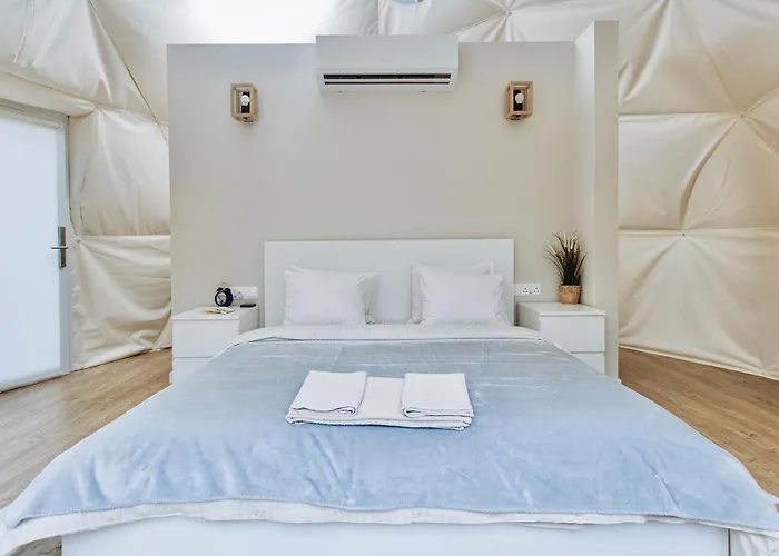 Lodge Geometry Park *